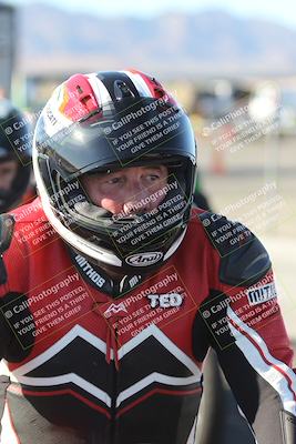 media/Dec-01-2025-Moto Forza (Mon) [[2daa91e15f]]/4-Around the Pits/